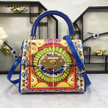 New Famous Brand Women Handbag Real Leather Flap Style Crossbody Bag Lady Satchel Shoulder Bag Small Messenger Bag Girls Handbag цена New Famous Brand Women Handbag Real Leather Flap Style Crossbody Bag Lady Satchel Shoulder Bag Small Messenger Bag Girls Handbag цены онлайн