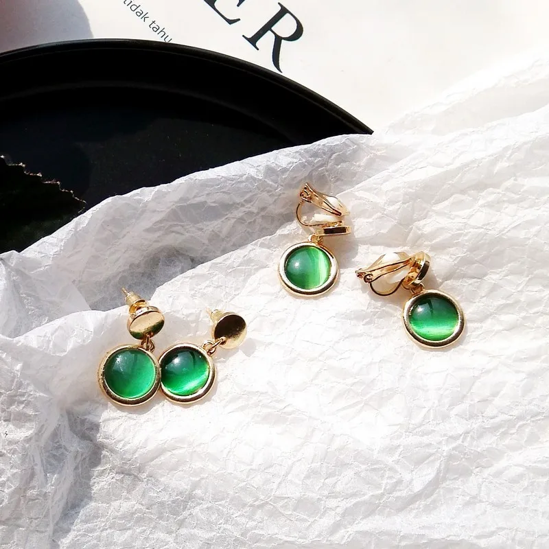 

Simple elegant clip on earrings clip earrings without piercing non pierced earrings for women lady fashion green