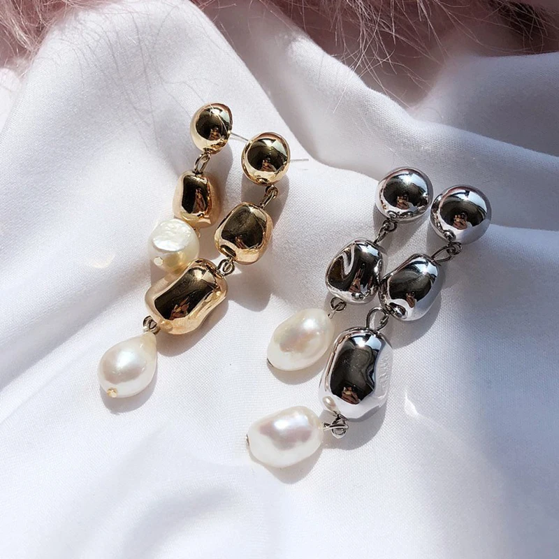 

SRCOI Trendy Long Asymmetric Freshwater Pearls Earrings Chic Gold Silver Color Geometric Balls Earrings Bride Wedding Earrings