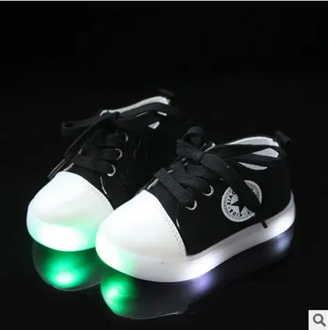 Детская повседневная обувь светящаяся Мужская и Женская легкая спортивная обувь для мальчиков и девочек кроссовки с лампочками Детские тонкие кроссовки для бега детские ботинки