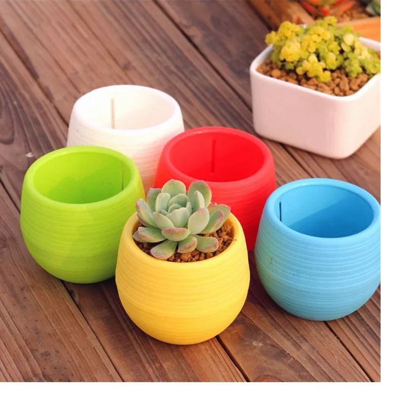 200pcs Gardening Flower Pots Small Mini Colorful Plastic Nursery Flower Planter Pots Garden Deco