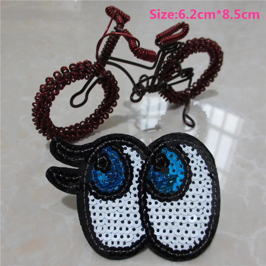 

2PCS New Fashion embroidered eye sequined patch iron on patches for clothes jacket stickers motif applique DIY Accessories A184