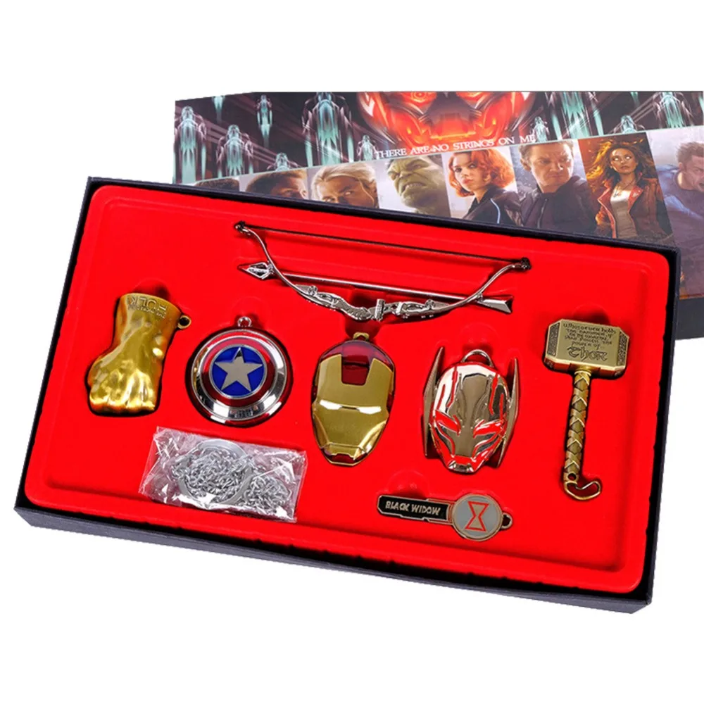 

7 PCS Avengers Cosplay Captain America Shield Key Chain Thor Hammer Keychain Iron Man Badge Keychain Thanos Weapons Collections