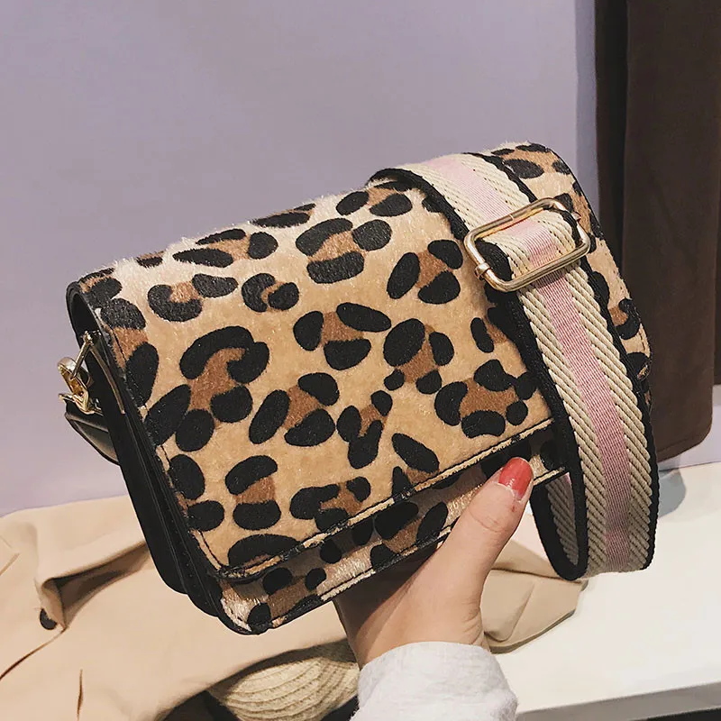 

New Hot Leopard Print 2018 Winter Print Women Flap Bags High Quality Sexy Shoulder Messenger Bag Ladies Retro Crossbody Bag Sac