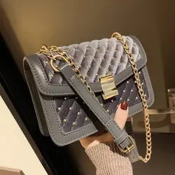 Малый Сумки Для женщин велюр плечо мини сумка заклепки Crossbody сумка Sac основной дамы Курьерские сумки цепь ремень женский клатч