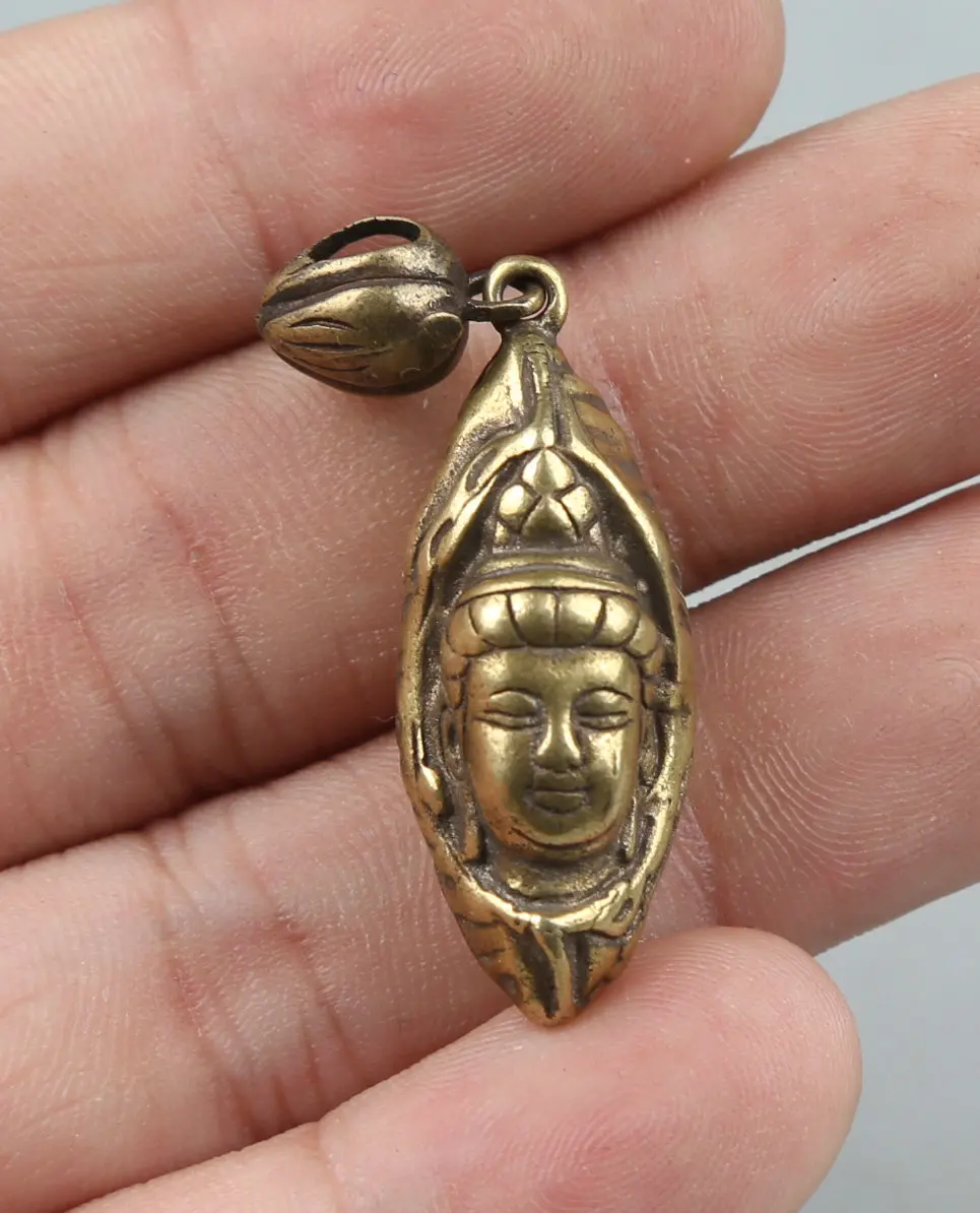 

35MM/1.4"Collect Curio Rare Chinaengshui Small Bronze Exquisite Buddhism Avalokitesvara Guanyin Kwan-yin Head Pendant Statue 19g