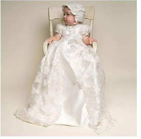 

Baby Girl's Christening Dress 2017 Europe Vintage Toddler Long Formal Dresses White Lace Pearls Newborn Birthday Baptism Dresses