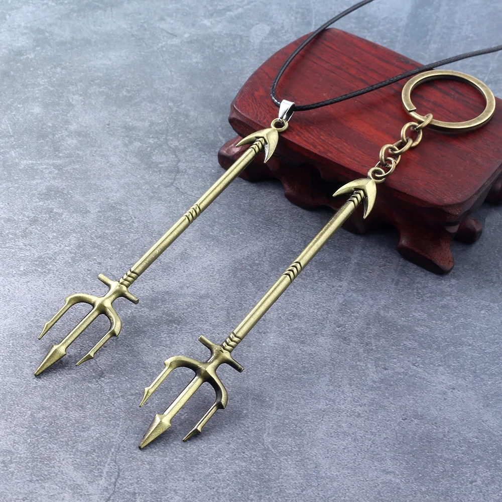 

Hot Movie Aquaman Trident Keychain DC Superhero Arthur Curry Weapon Keychain For Keys Women Men Accessories