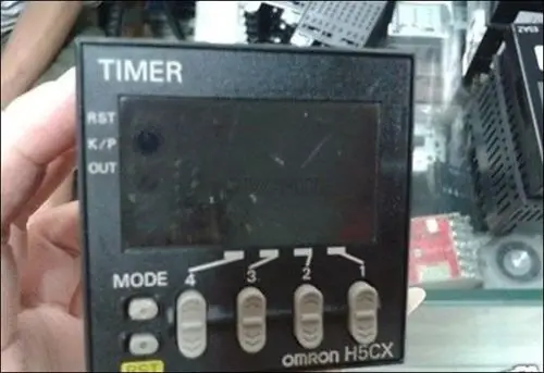 

2PCS 1Pc Used OM+ H5cx-L8d H5cxl8d Digital Timer Tested D