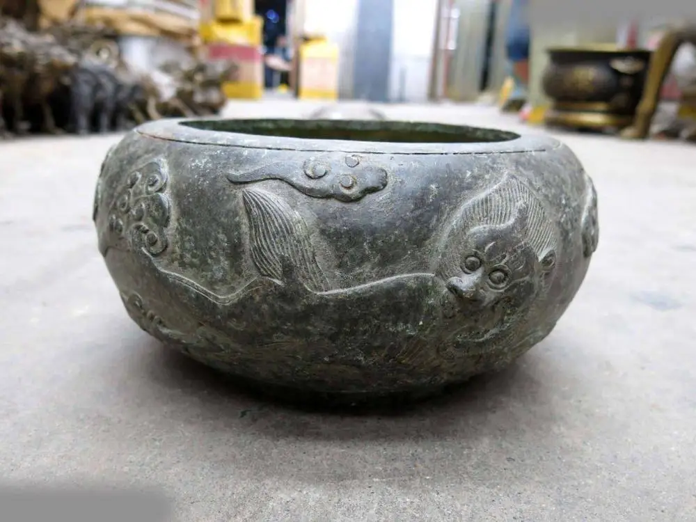 

10" China old bronze carved Beautiful dragon censer Incense Burner Statue