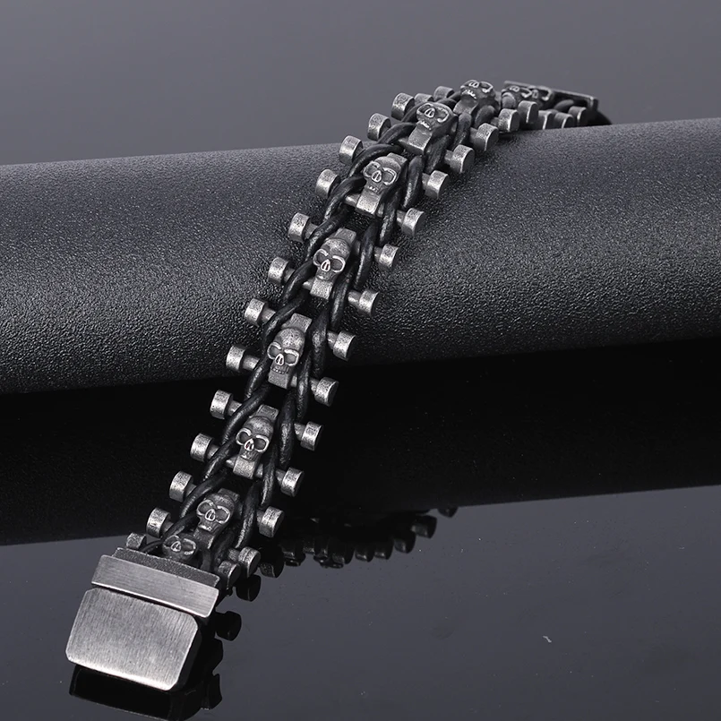 Tous Bracciali Uomo Bracciale In Vera Pelle Con Rivetti E Teschio