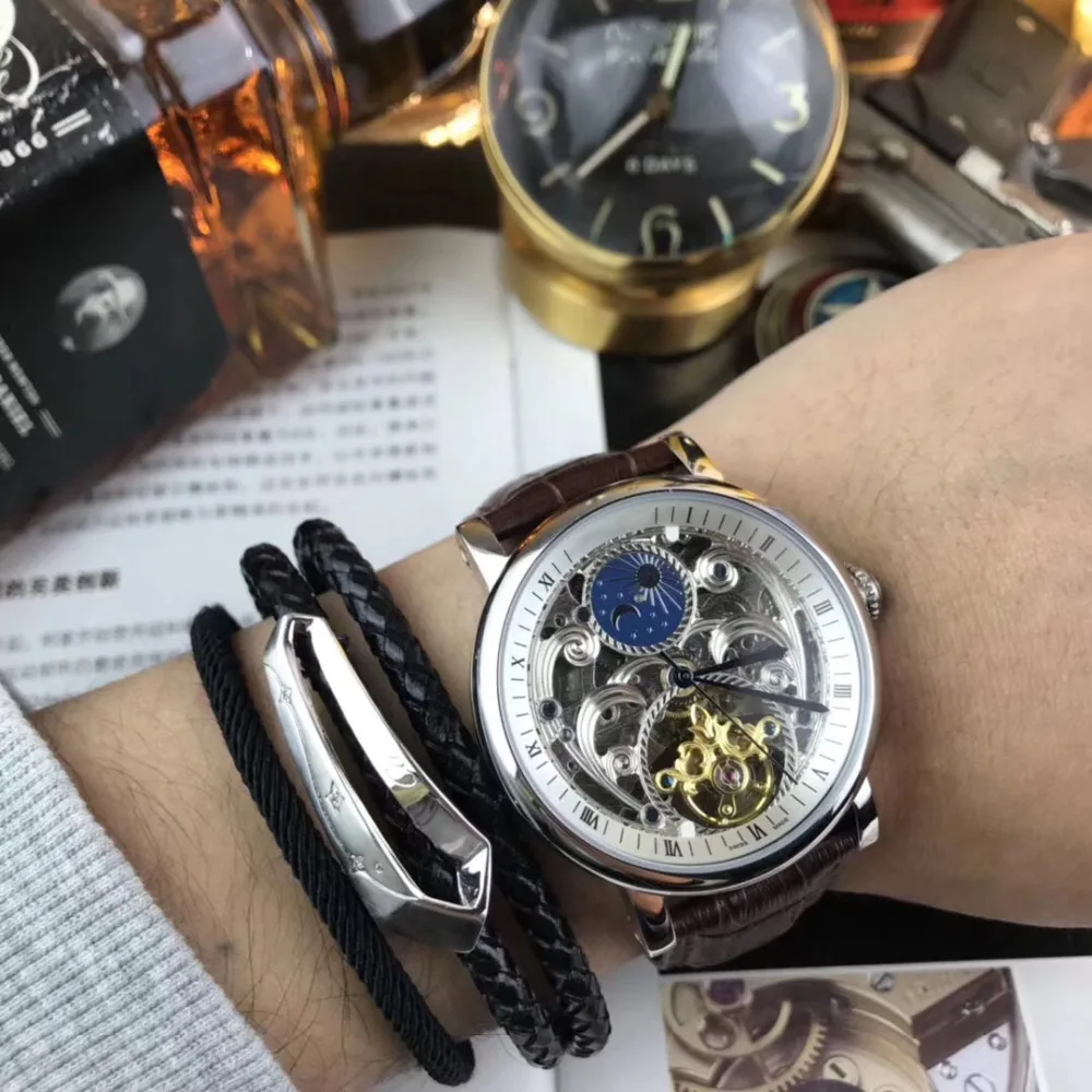 

Mens Watches Top Brand Runway Luxury European Design Automatic Mechanical Watch S0731