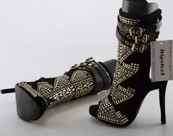 Золото Заклёпки Тотем женские пикантные ботильоны на высоком каблуке открытый носок кожа пряжки Для женщин модные летние сапоги Slingback