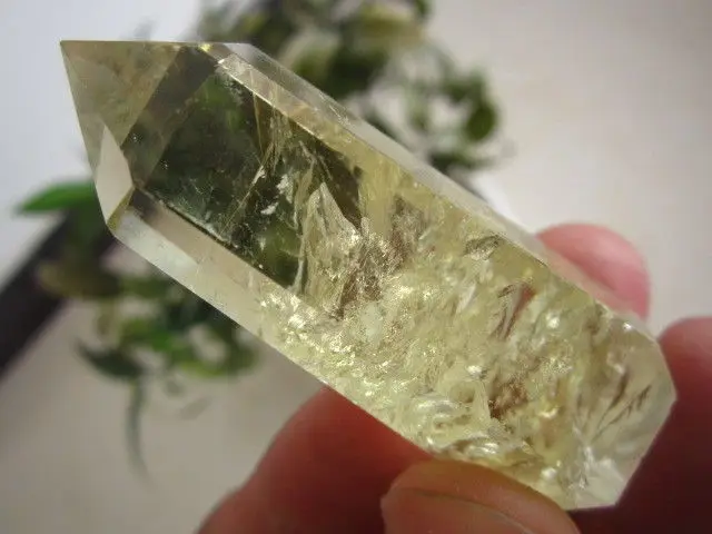 

free shipping 610348+++Rainbow! Natural Citrine quartz crystal point healing