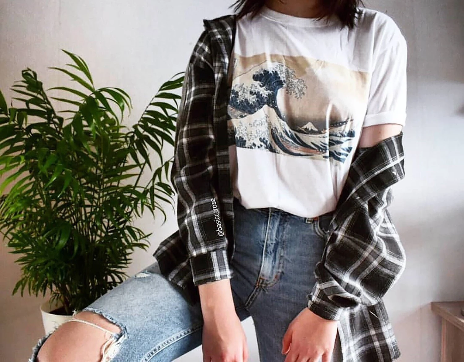 

Japanese Painting Under The Wave Off Tumblr White T-Shirt Summer Style Tumblr Fashion Short Sleeve Top Tee