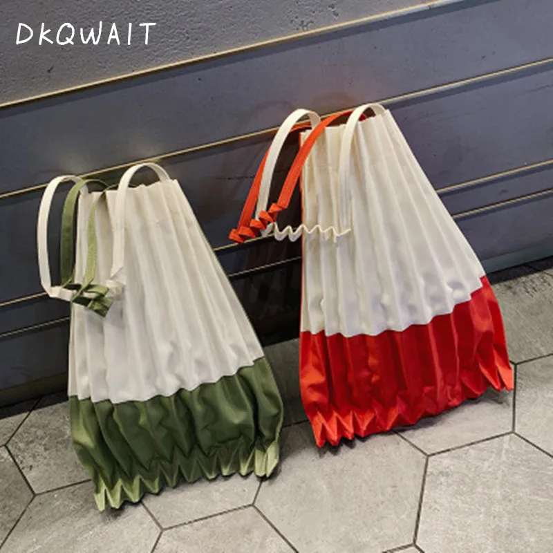 

New Japan Style Issey Vertical-pleats Shoulder Bag Women Pleated Color Changing Shopping Bag Lightweight And Durable Totes