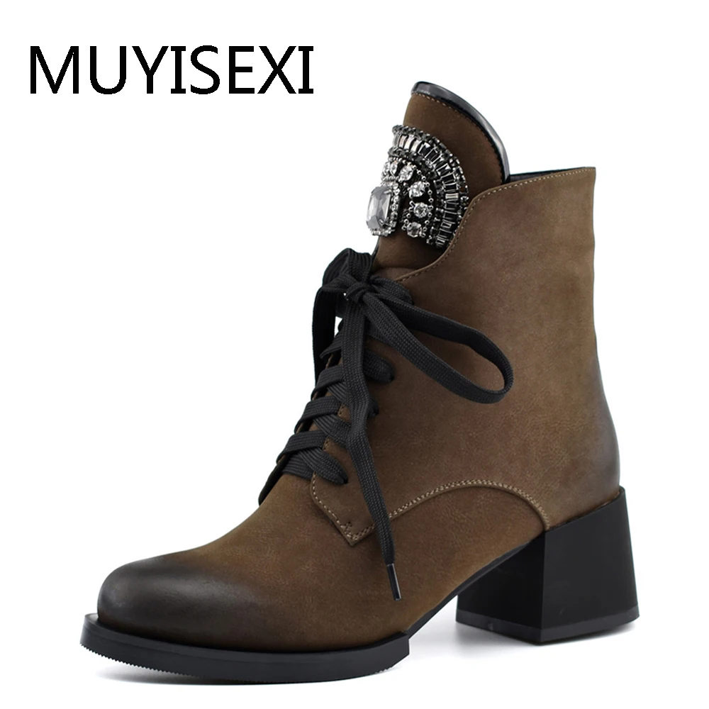 

Boots Womens Winter 5cm Chunky Heel Ankle Boots Black Rhinestone Crystal Russia Boots Zipper Autumn Winter Shoes HF001 MUYISEXI