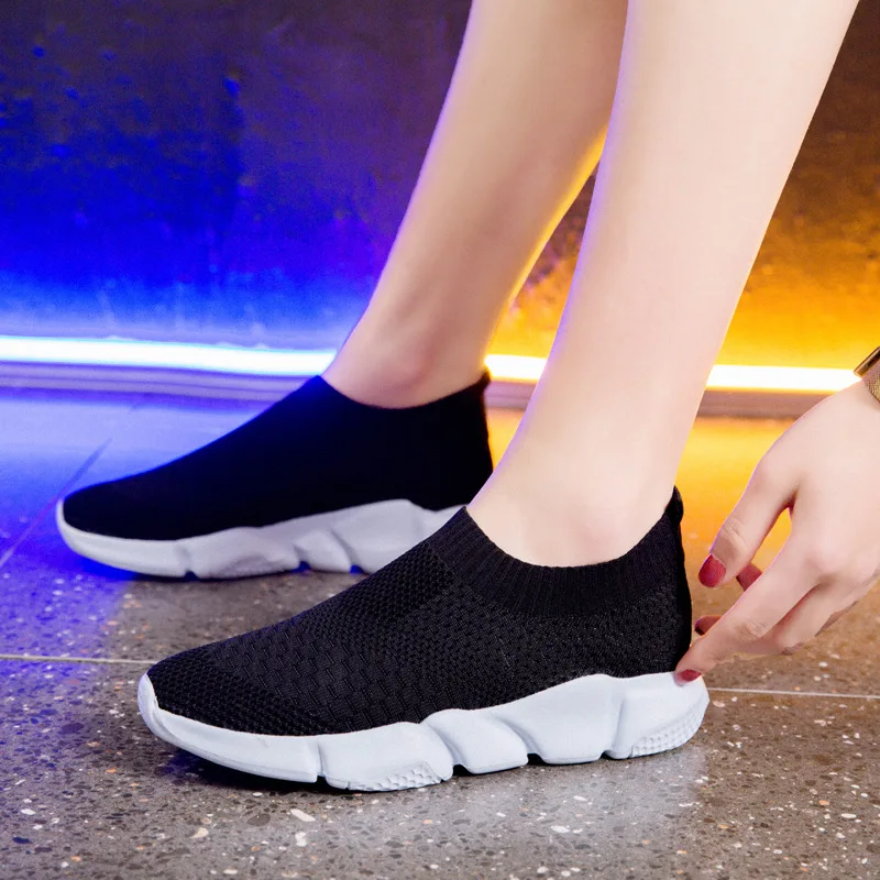 

2019 spring and summer new women's shoes Korean version of breathable mesh large size casual shoes