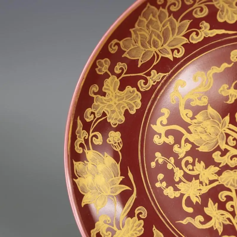 Античная MingDynasty(Юнлэ) Фарфоровая тарелка, красной глазури, GILT lotus, ручная роспись ремесла, Коллекция и украшения