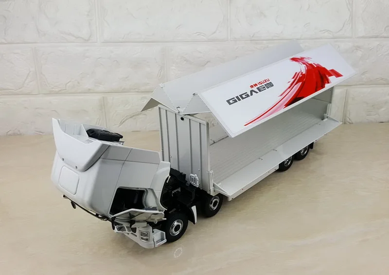 Изысканная модель из сплава в подарок 1: 1 ISUZU GIGA 4X2 Van Express контейнерный грузовик