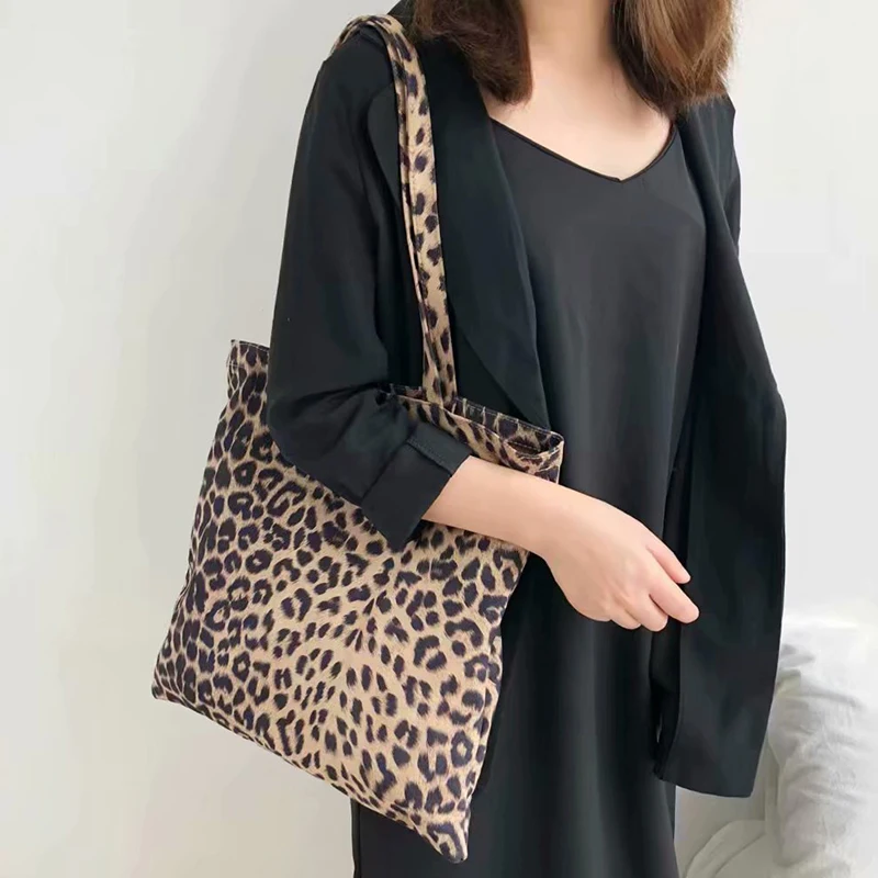 

Women Bags Leopard Bag Animal Printing Female Handbags Casual Women Shoulder Bags Fold Reusable Middle Shopping Bag Whole sale