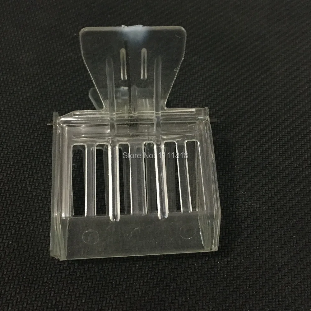

New Clip Queen Cage Bee Catcher Clip for Protection from harm bees
