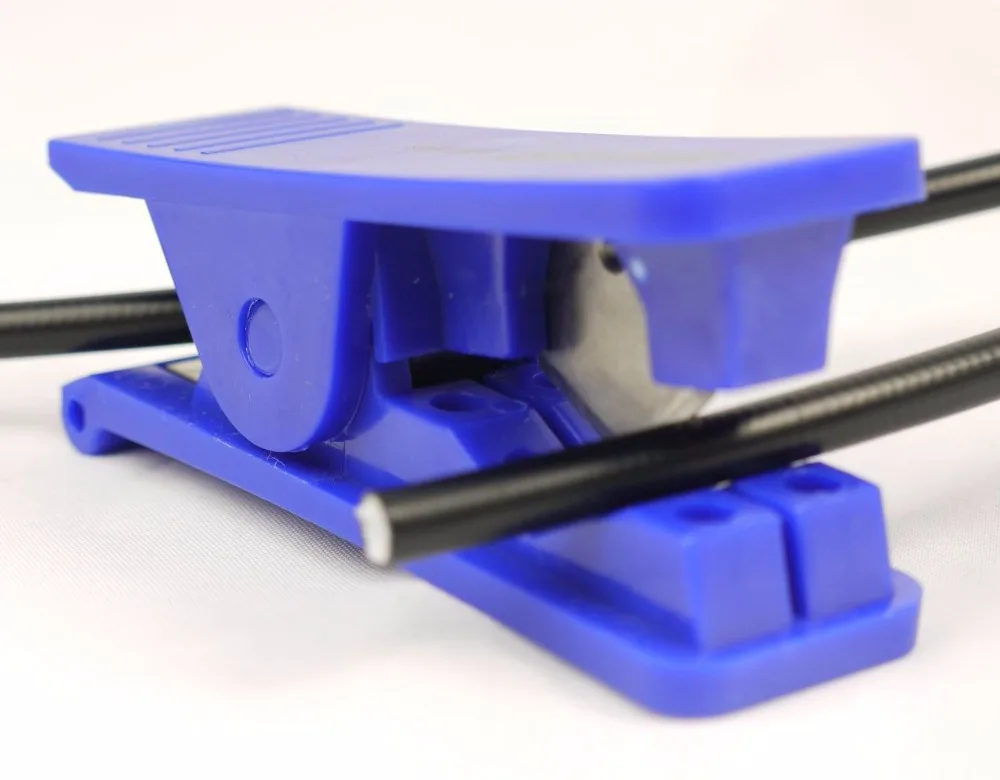 BICYCLE DISC BRAKE HYDRAULIC HOSE CUTTER HOME TOOL WITH 2 BLADESin