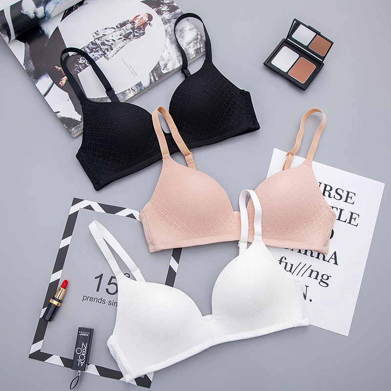  DERUILADY Solid Color Simple Double Breasted Lingerie Japan Wire Free Bras For Women 2018 New Seaml
