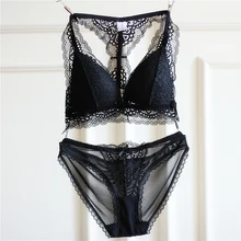 Модный комплект с бюстгальтером, тонкое сексуальное кружевное нижнее белье на пуговицах спереди, беспроводное весенне-летнее нижнее белье с открытой спиной, Соблазнительный комплект