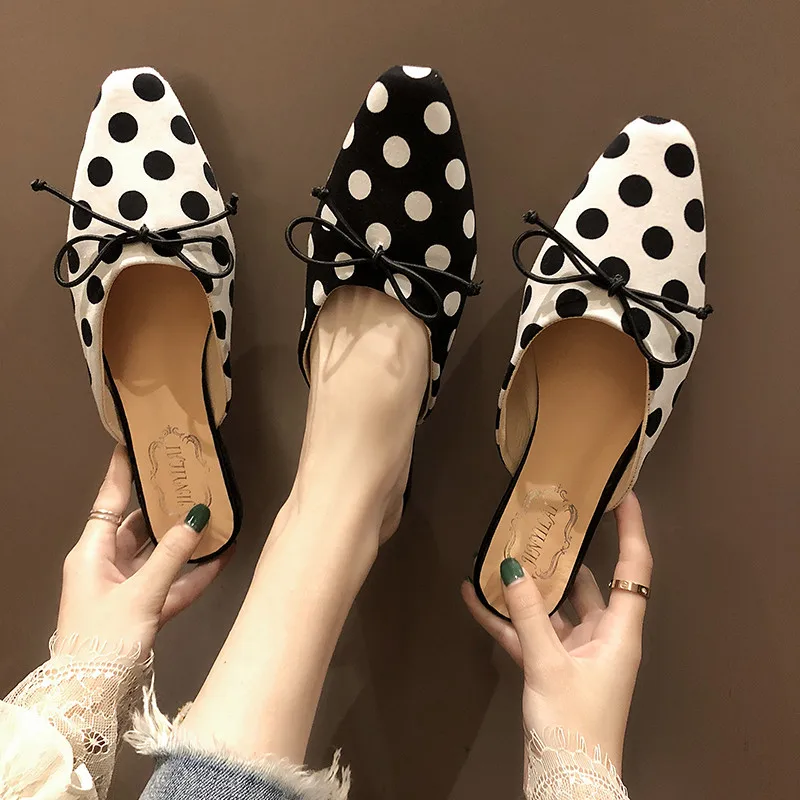 

Pointed out wearing net red slippers female Korean version flat bottom baotou half slippers wave point no heel lazy Muller shoes