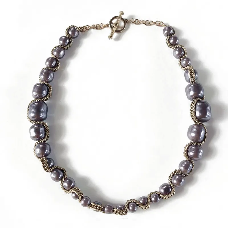 

Free Shipping New Sweet Gray High Quality Pearl Chain Braided Choker Elegant Hand Making Necklace