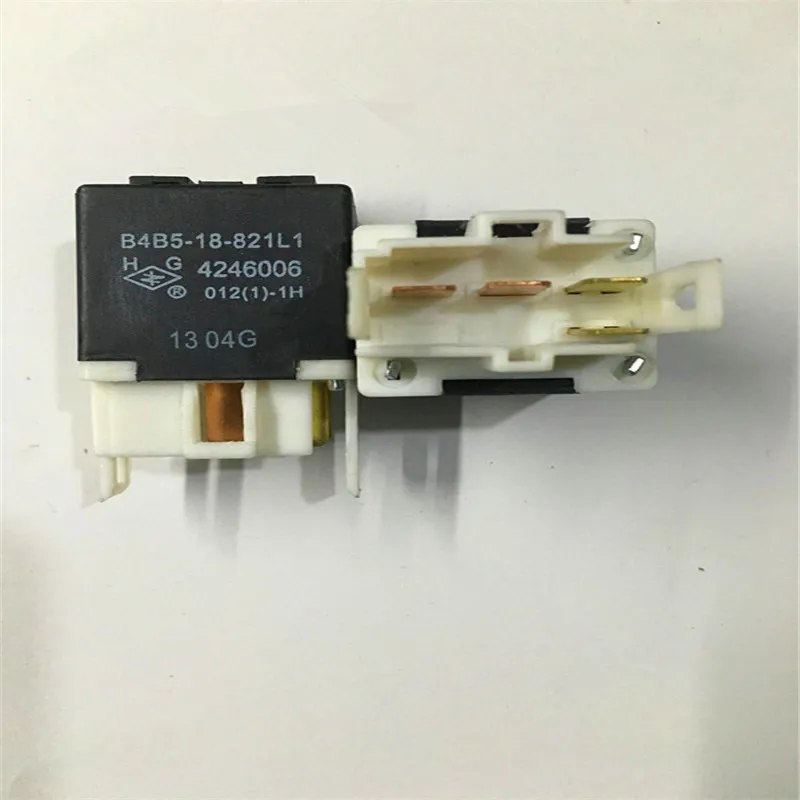 

Auto parts for Mazda 323 home Premacy MX-5 fuel pump relay Gasoline pump relay