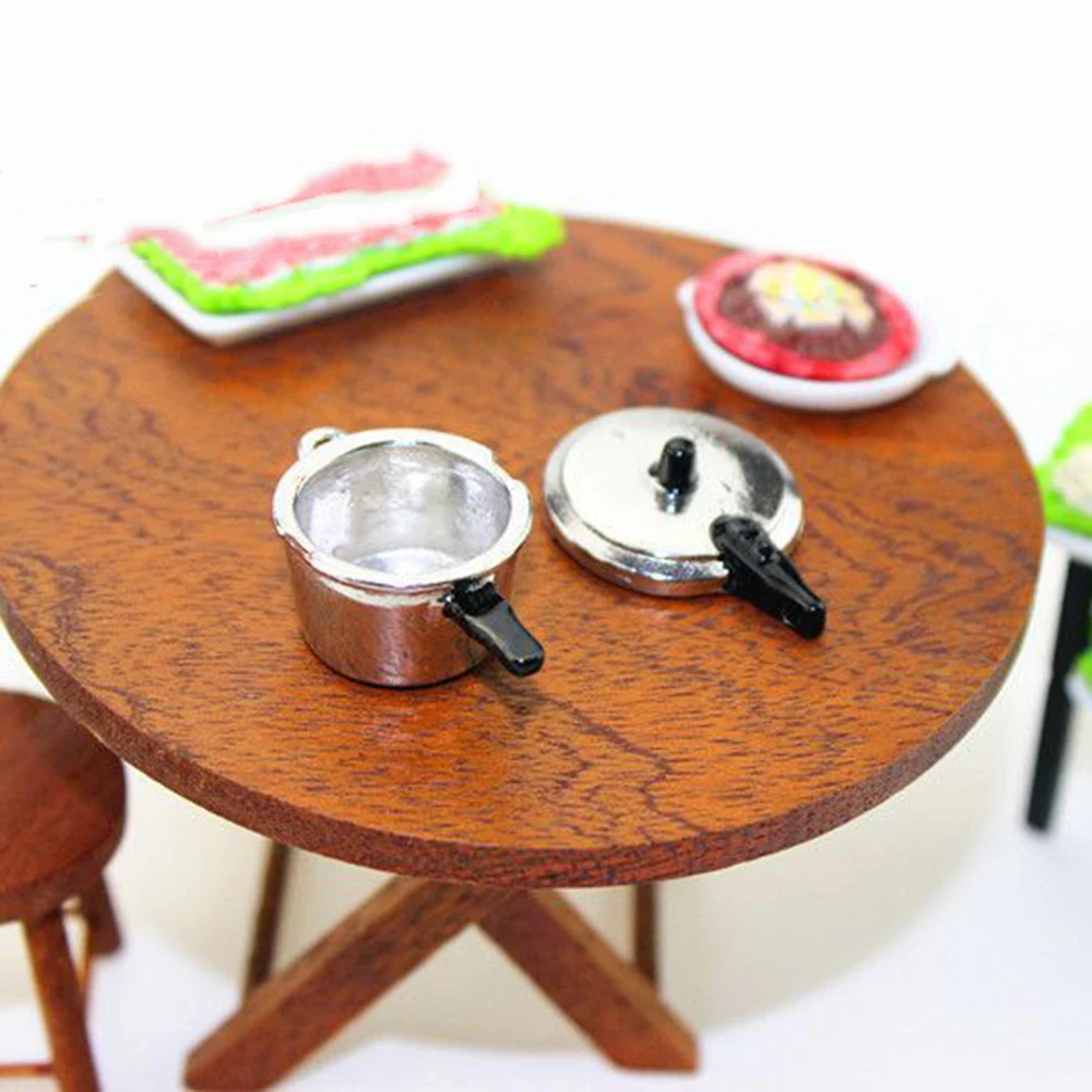 1/12 Dollhouse Miniature Accessories Mini Metal Pressure Cooker Simulation Furniture Kitchen Model Toy for Doll House Decoration 1/12 Dollhouse Miniature Accessories Mini Metal Pressure Cooker Simulation Furniture Kitchen Model Toy for Doll House Decoration