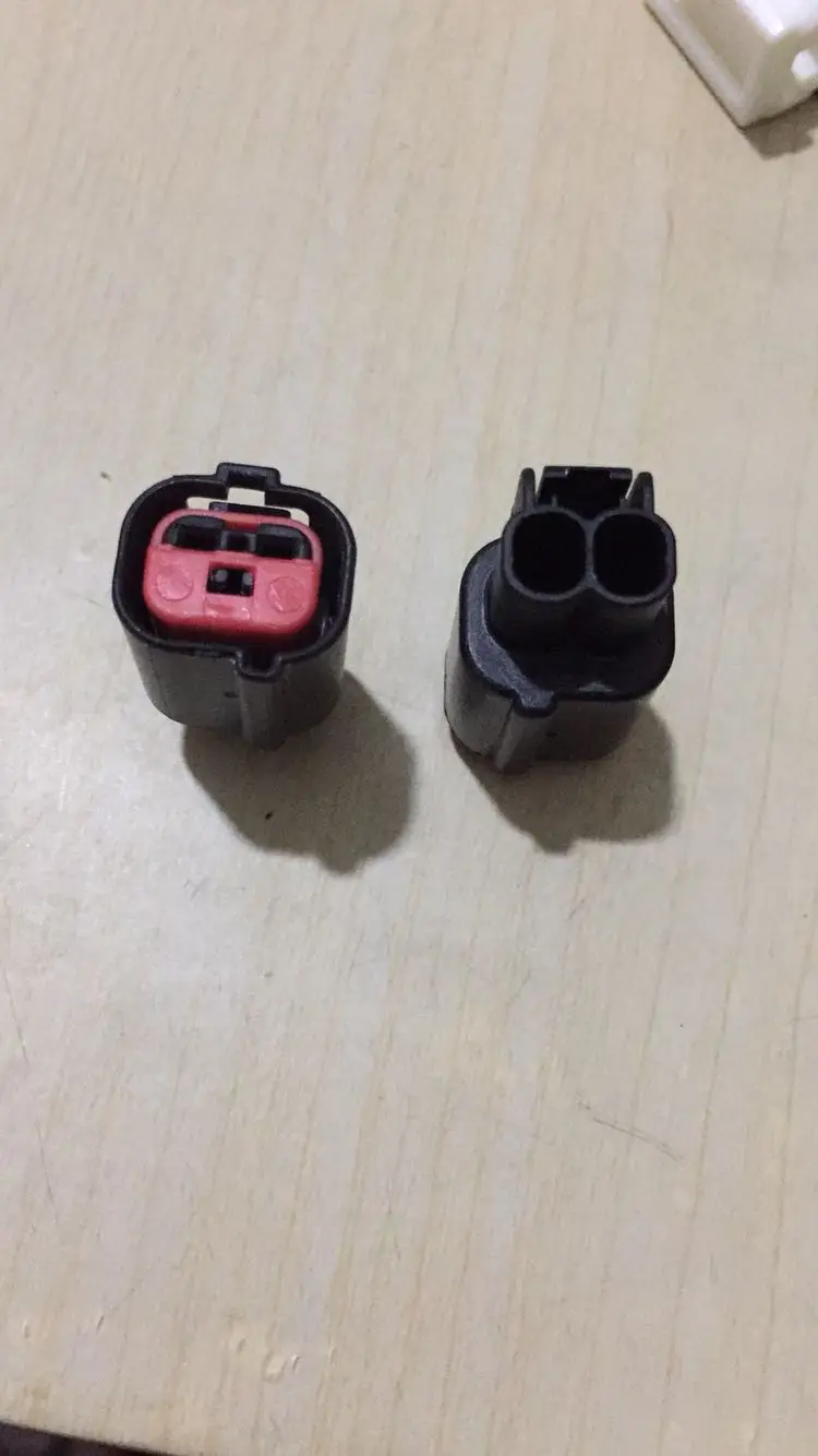 Car Horn wire harness plug connector For Land Rover Discovery Ford