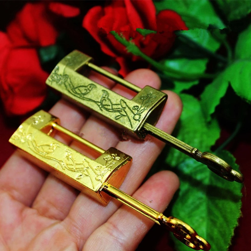MOU Small Vintage Carved Flower Bird Padlock Decorative Lock with Key for Jewelry Box Drawer Box Lock