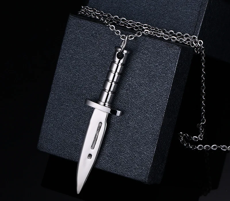 2699607035_1895060953