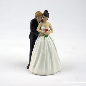 

Wedding Favor Groom Bride Sweet Hug Romantic Love Couple Figurine European Style Wedding Cake Toppers Wedding Decoration