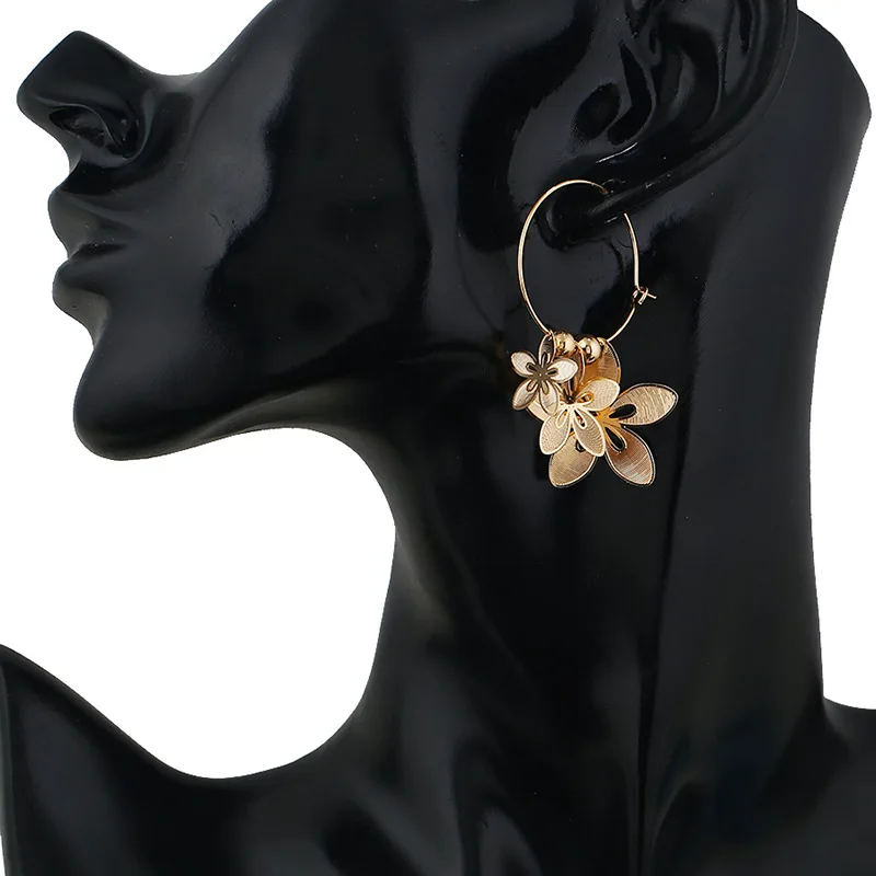 

Round Big Circles Flowers Dangle Earrings Beads Drop Earrings Evening Party Women Fashion Jewelry Accessory