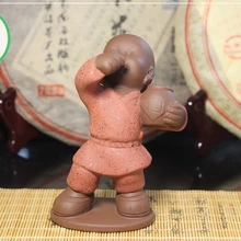 Чайная фигурка для набора Кунг Фу Ча Мальчик с винным бочонком(розовая одежда