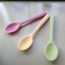 2Pcs /Set 10 inch Salad Spoon Friendly-silicone Kitchen tool Cooking Utensils Mixing Spoon Dinnerware Color At Random