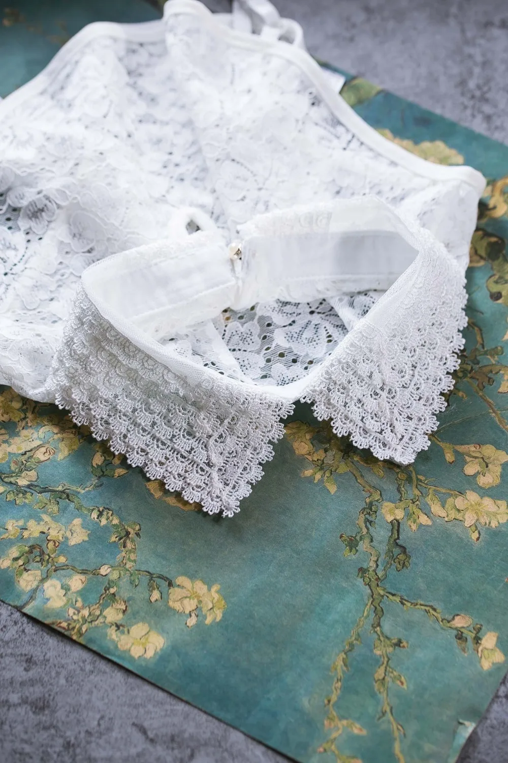 9541941359_1652439521