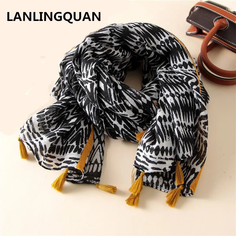 

bandana scarf luxury brand Desigual fashion leopard Print Tassel Style bufandas 2018 Women Designer Soft Wraps Natural hijab