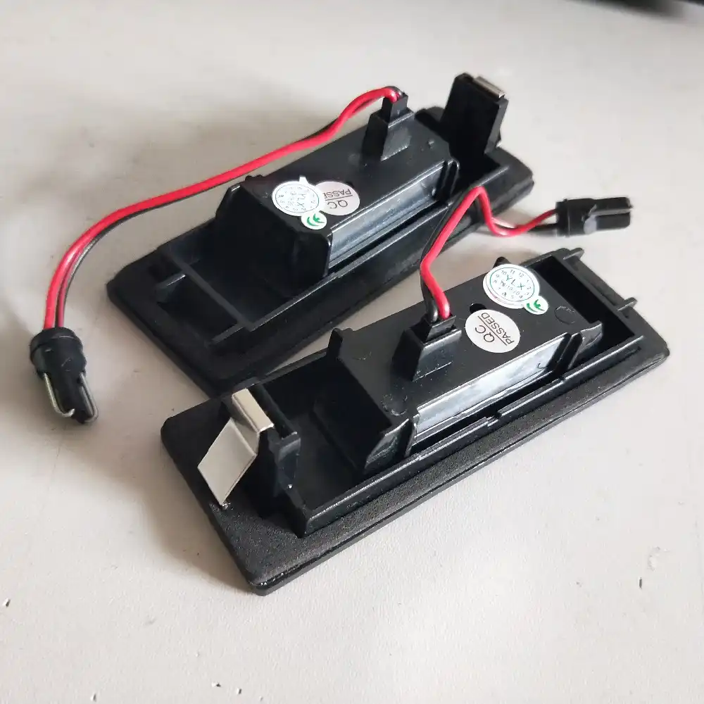 bmw 1 series number plate light bulb