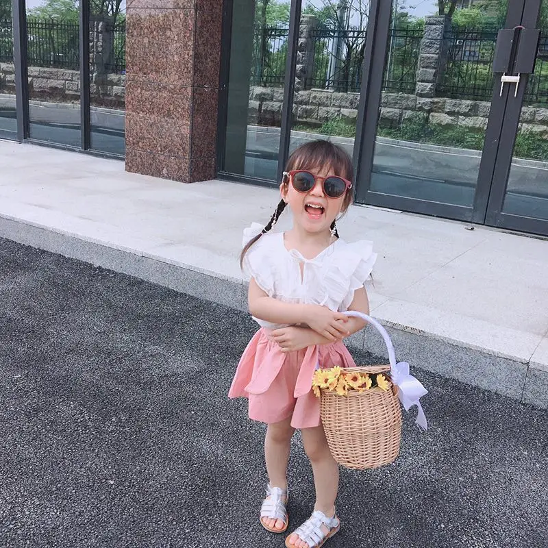 

Ins Rattan Storgae Basket Portable Fruit Picnic Camping Gift Shopping Basket with Handles Wicker Bamboo Straw Flowers Basket