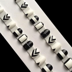 24Pcs Uñas Acrílicas Negras Falsas Chicas Uñas Cortas Y Cortas Presionan con Diseño Bling Redondeado Uñas Blancas Falsas Unghie Finte 24Pcs Uñas Acrílicas Negras Falsas Chicas Uñas Cortas Y Cortas Presionan con Diseño Bling Redondeado Uñas Blancas Falsas Unghie Finte