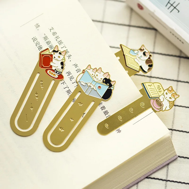 

1 Pcs Bookmark Pottering Cat Japanese Cartoon Cute Cat Kawaii Kittens Book Mark Metal Bookmark School Office Supplies stationery