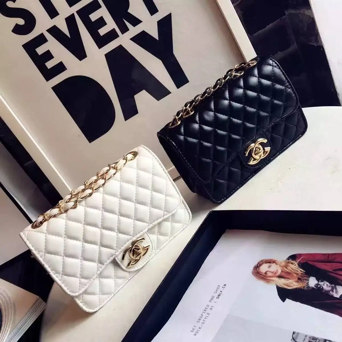 

Youbroer Diamond Chain Bag New Small Square Bag Single Shoulder Channel Bags Mini Small Crossbody Bags Diamond Lattice