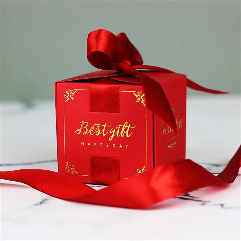 8 10pcs Gift Box Square Red Green Bronzing Candy Bag Wedding Favors Gift Ribbon Box Packages Birthday Party Favor Paper Bags 