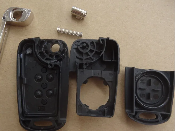 Hyundai Accent flip key shell (4)