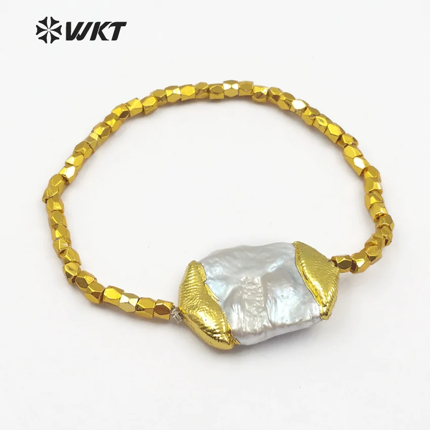 

WT-B418 Wholesale Custom Beautyful baroque pearl Bracelet with Gold Electroplated Brass Beads for women Fashion Jewelry
